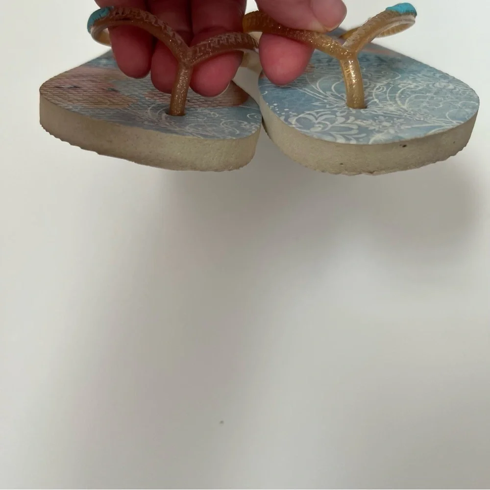 Havaianas| Disney Kids Frozen Flip Flops/Sandals- Blue and Gold- Size 10C
